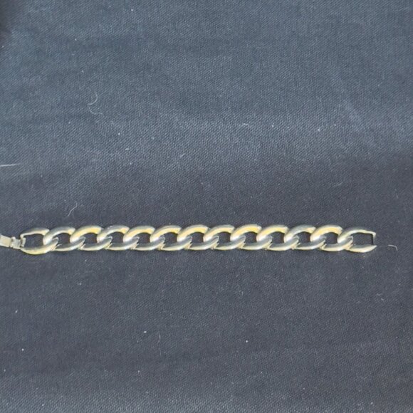 Men's Stainless Steel Cuban Link Bracelet 8.5 Inches Polished Silver Tone - Picture 9 of 10